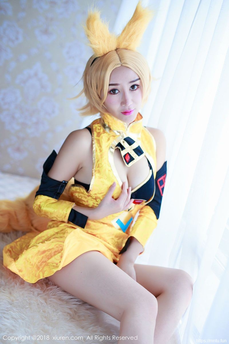 秀人重生之cosplay网性感女神邹晶晶COSPLAY王者荣耀妲己美图