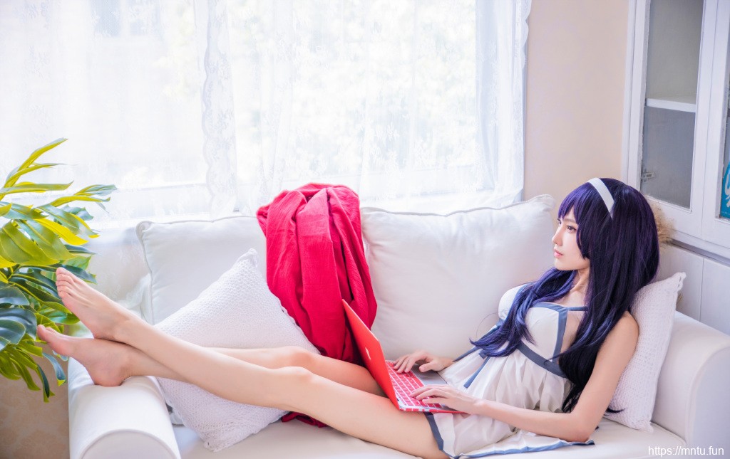 路人女主的养成方法霞之丘诗羽cos美女图片