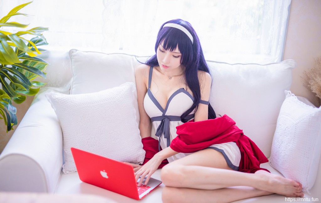 路人女主的养成方法霞之丘诗羽cos美女图片