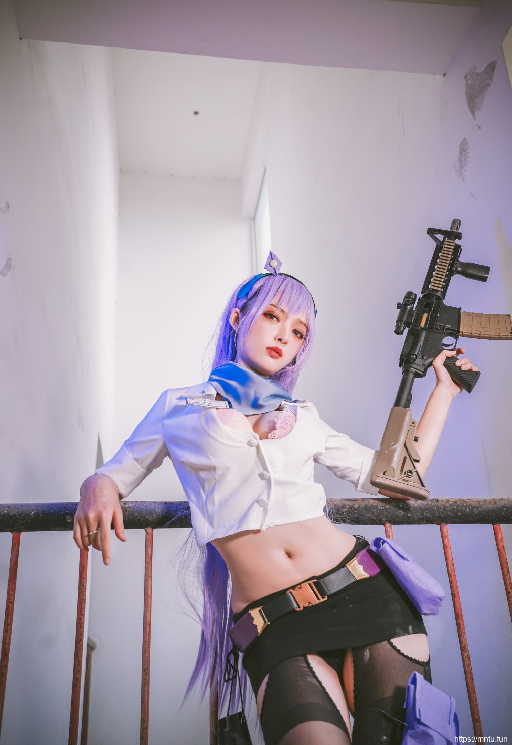 黑丝美女性感爆乳诱人cos美女写真