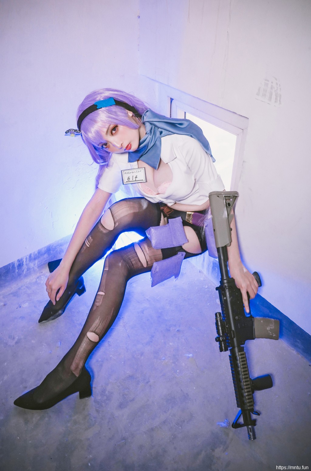 黑丝美女性感爆乳诱人cos美女写真