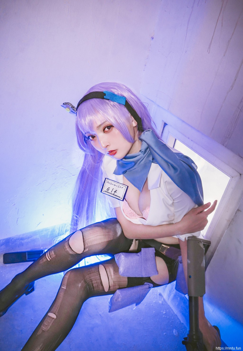 黑丝美女性感爆乳诱人cos美女写真