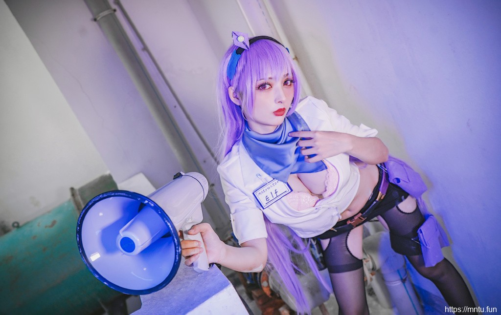 黑丝美女性感爆乳诱人cos美女写真