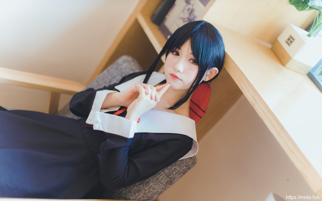 辉夜大小姐想让我告白同人cos性感写真图片