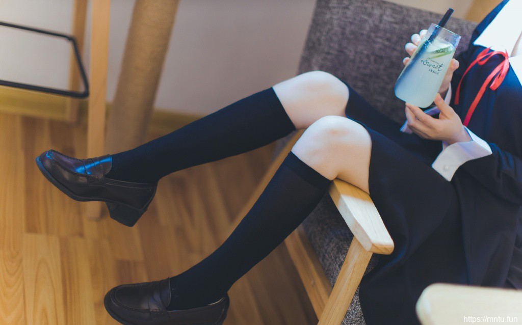 辉夜大小姐想让我告白同人cos性感写真图片