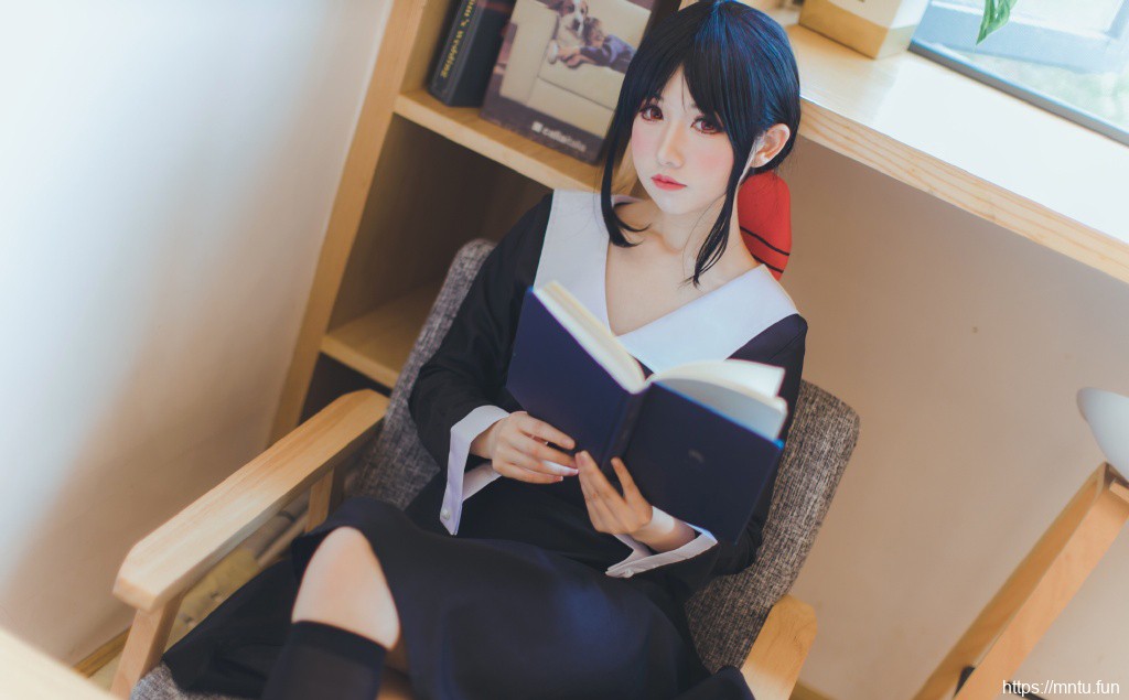 辉夜大小姐想让我告白同人cos性感写真图片