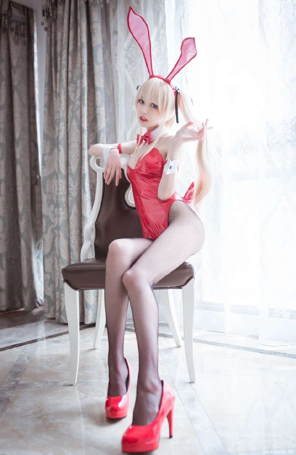 路人女主的养成方法同人cos美女性感写真