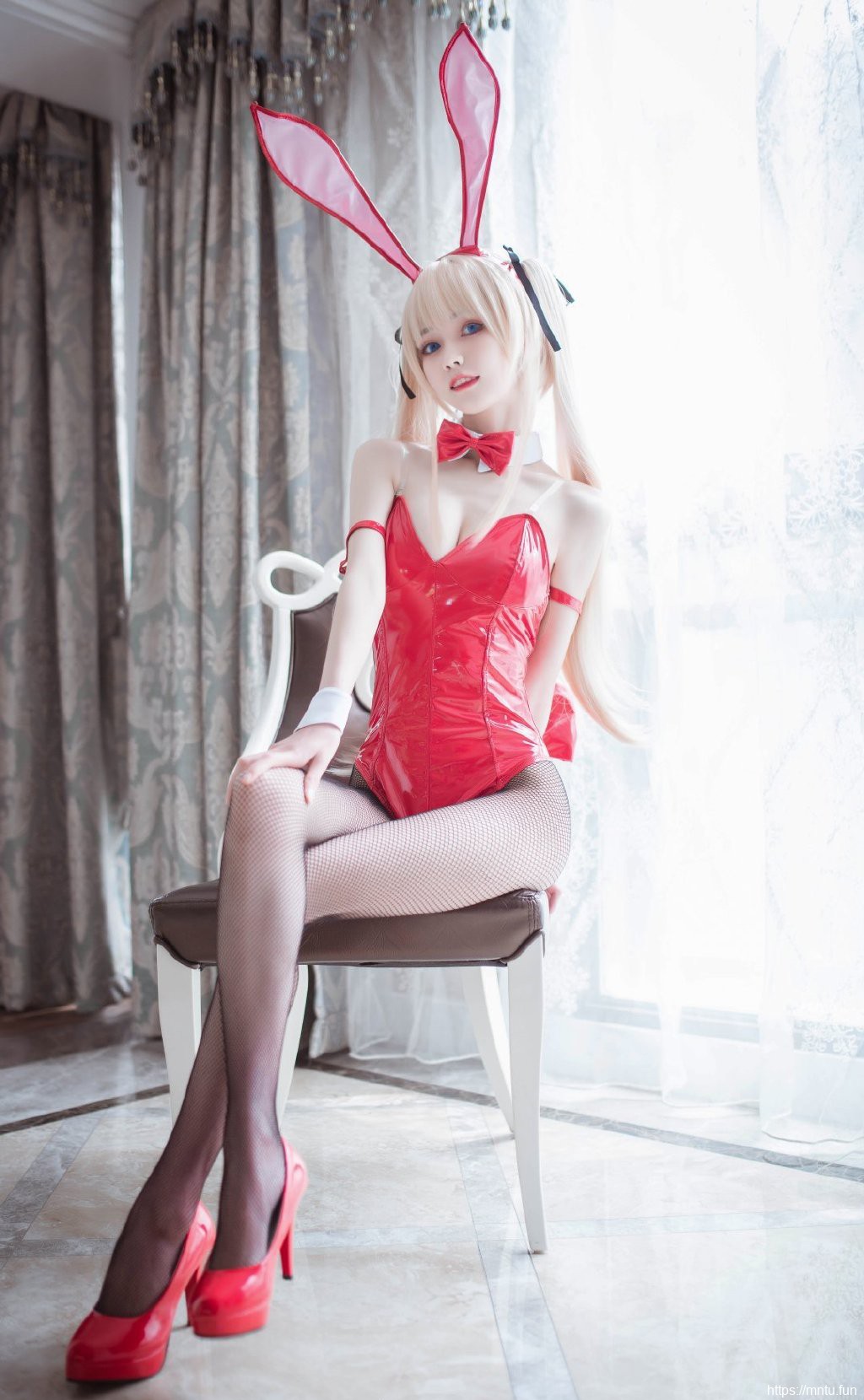 路人女主的养成方法同人cos美女性感写真