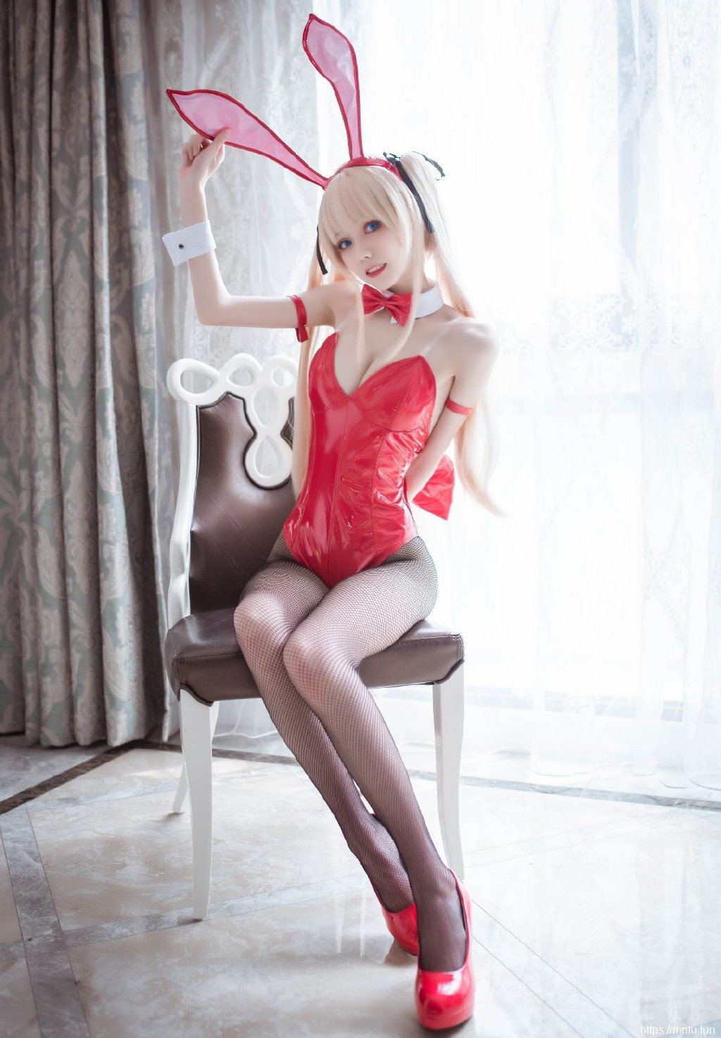 路人女主的养成方法同人cos美女性感写真