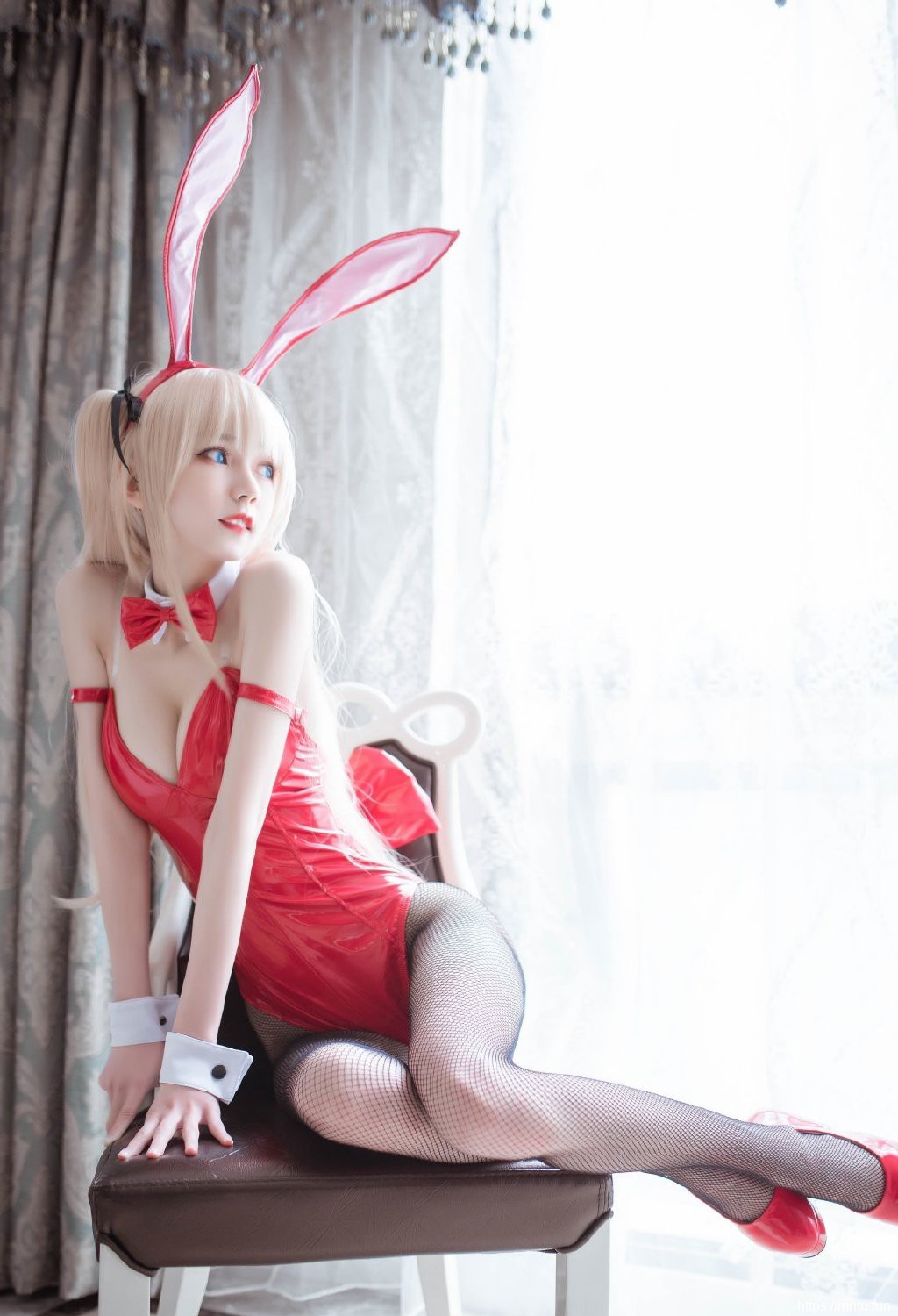 路人女主的养成方法同人cos美女性感写真