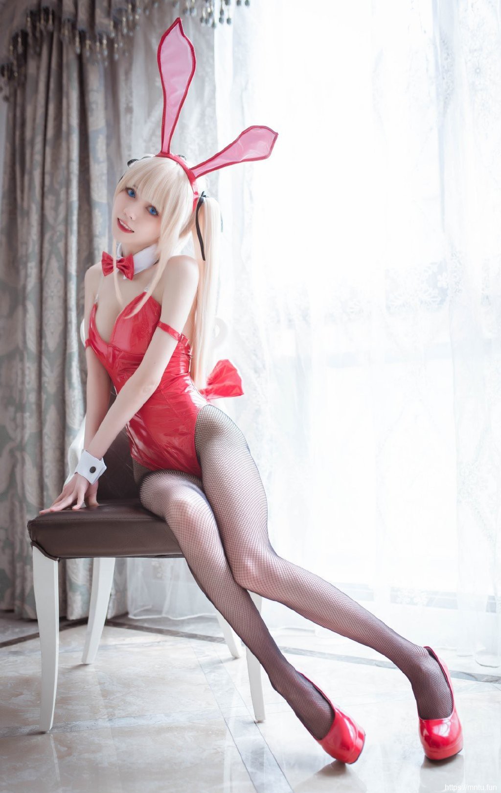 路人女主的养成方法同人cos美女性感写真