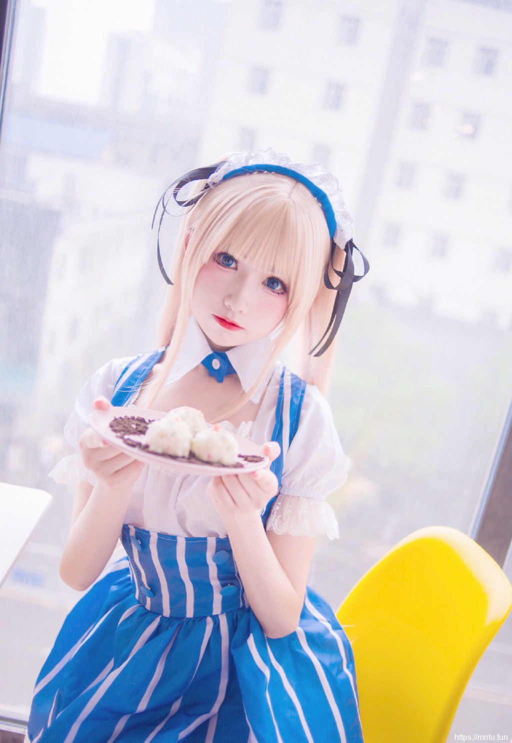 路人女主的养成方式同人美女cos性感写真