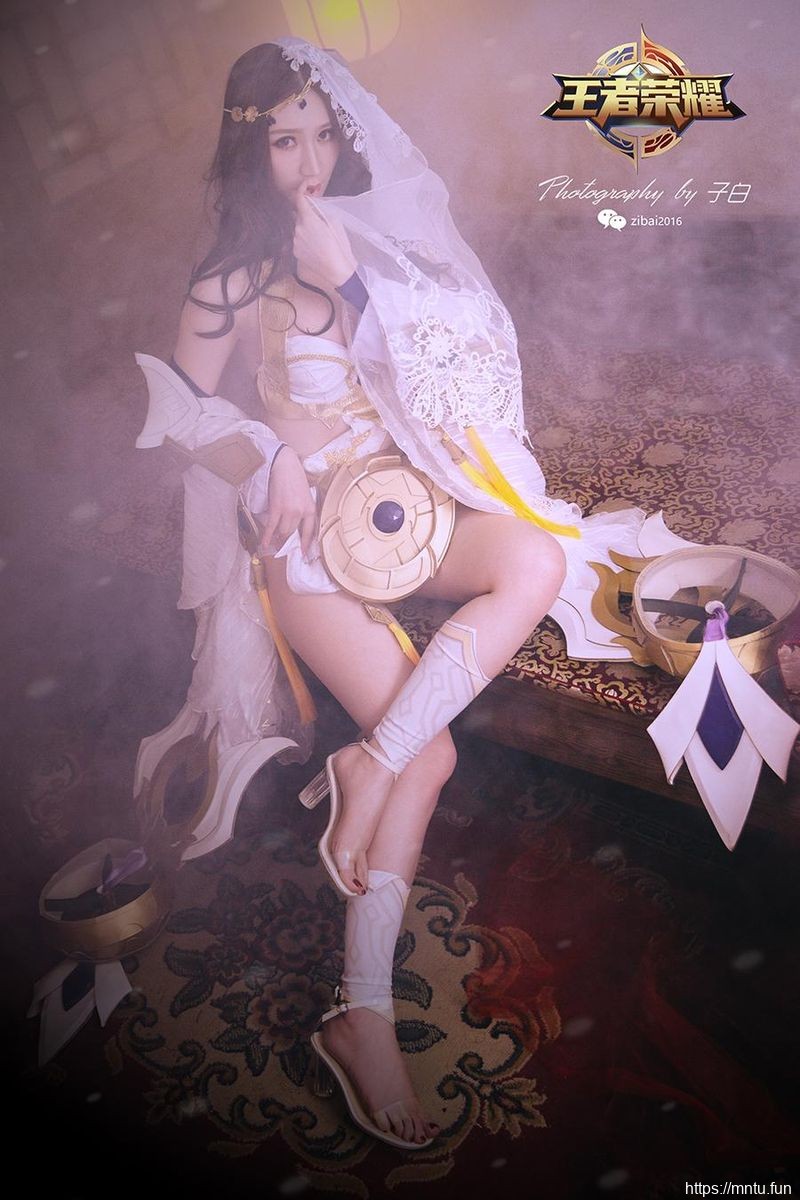 头条女神美女模特Miss旗袍白丝cosplay玄子COSPLAY王者荣耀异域舞娘貂蝉