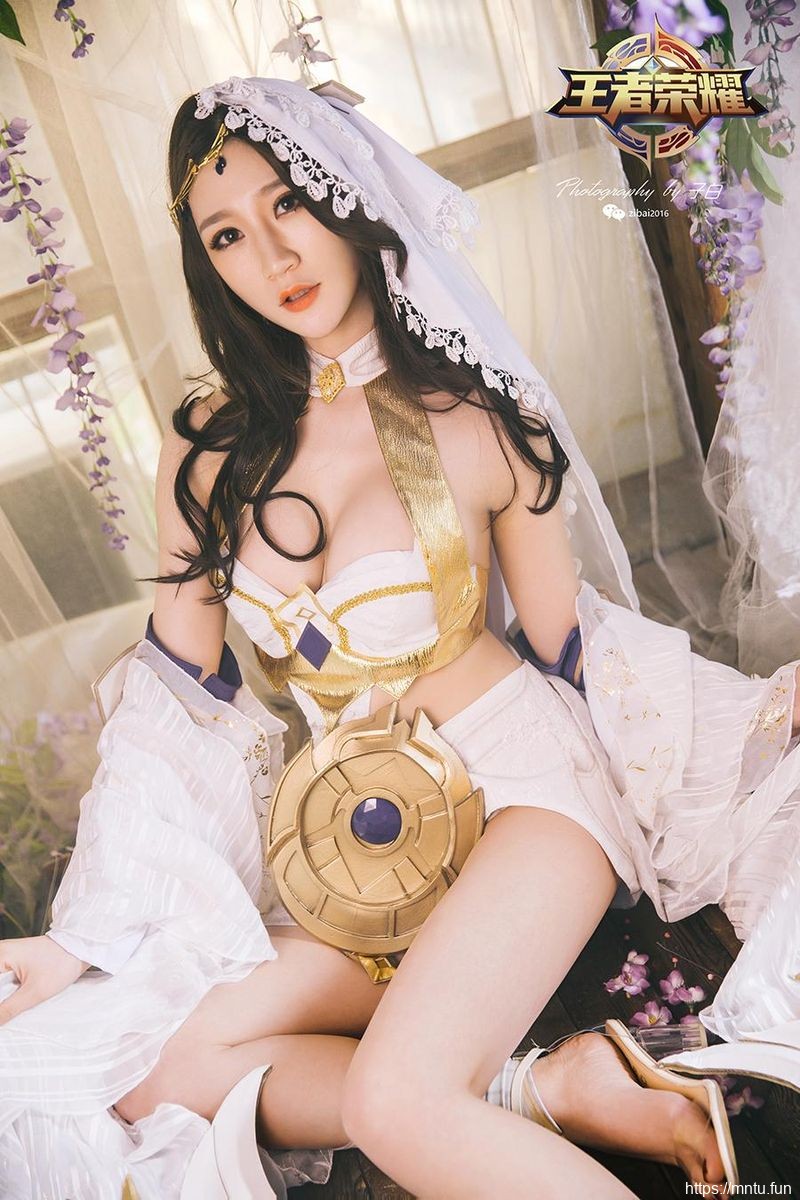 头条女神美女模特Miss旗袍白丝cosplay玄子COSPLAY王者荣耀异域舞娘貂蝉