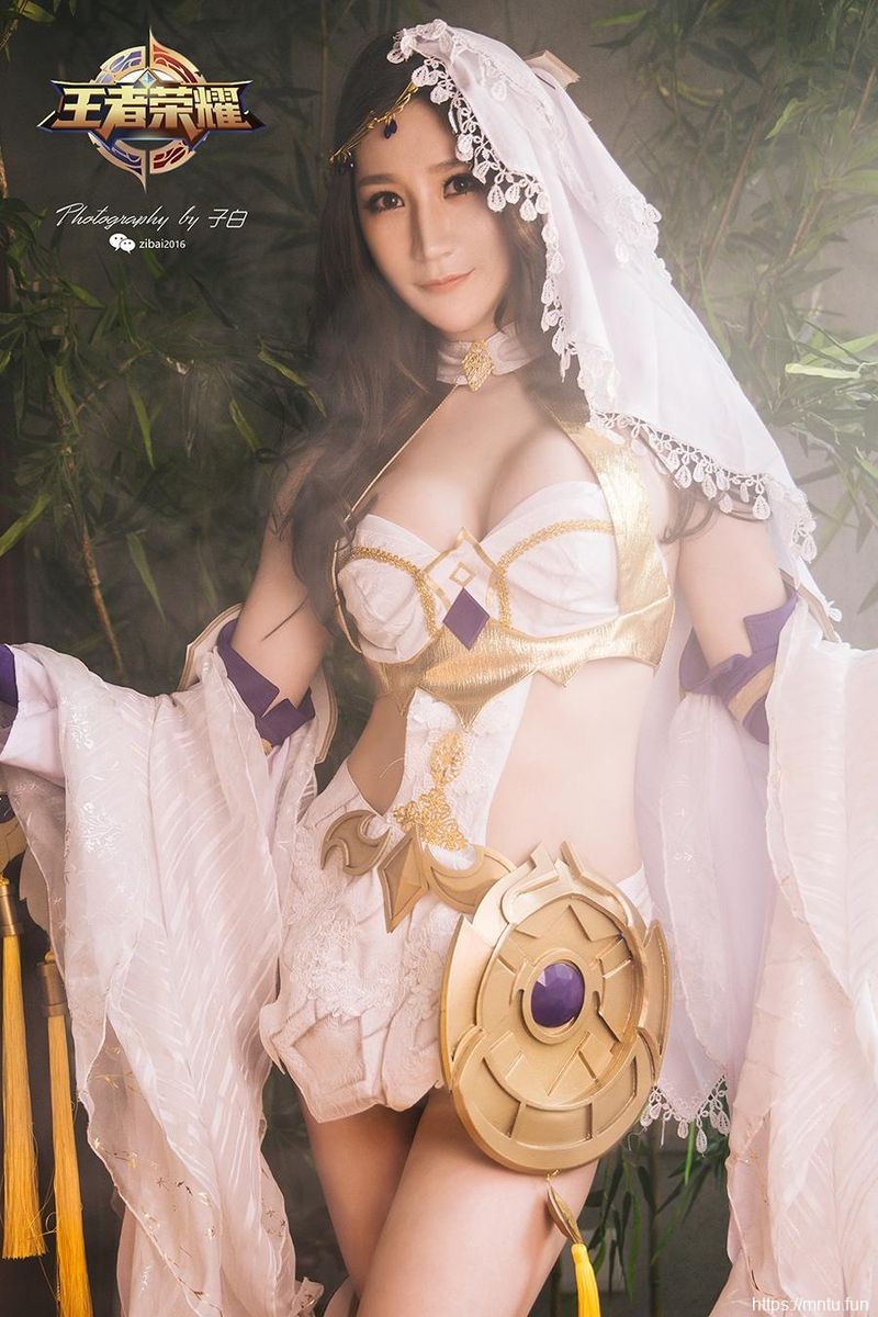 头条女神美女模特Miss旗袍白丝cosplay玄子COSPLAY王者荣耀异域舞娘貂蝉