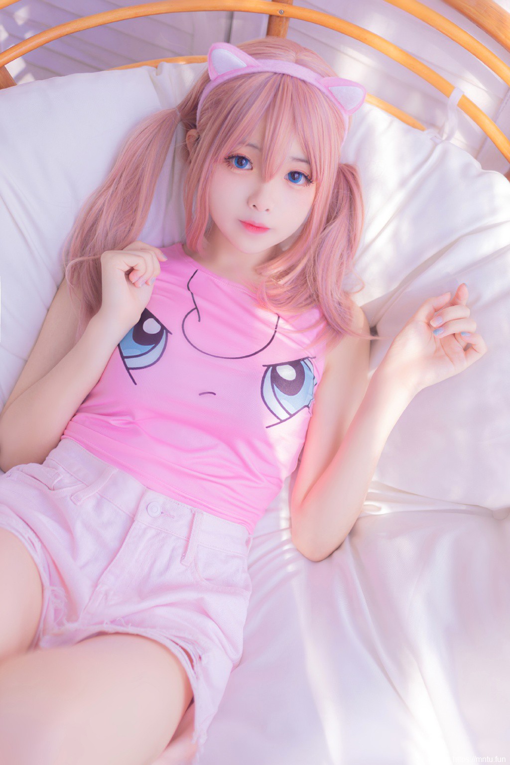 萌系粉嫩美女可爱俏皮图片