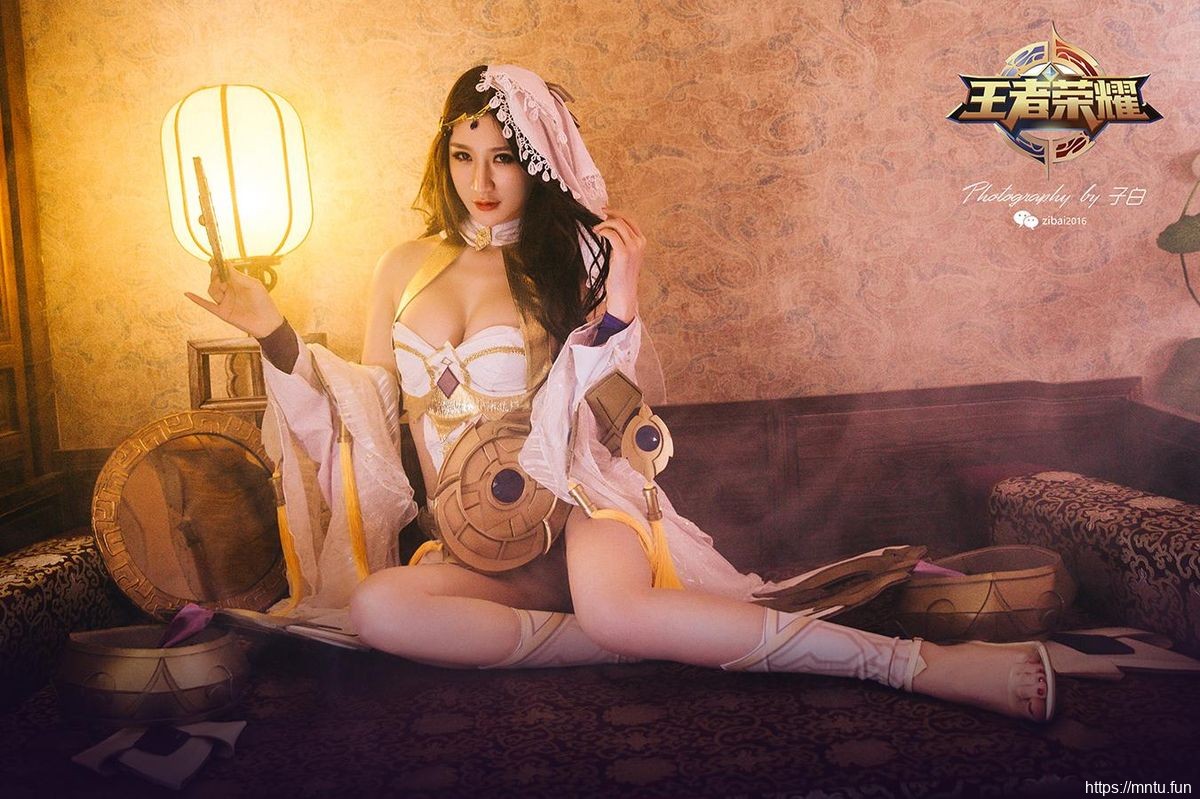 头条女神美女模特Miss旗袍白丝cosplay玄子COSPLAY王者荣耀异域舞娘貂蝉