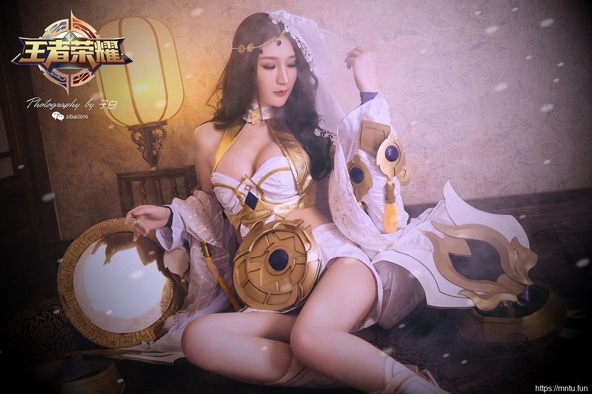 头条女神美女模特Miss旗袍白丝cosplay玄子COSPLAY王者荣耀异域舞娘貂蝉
