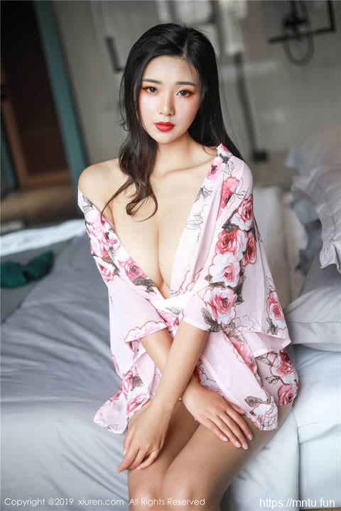 秀人网 翘臀胸大的美女美女宋-KiKi引诱情味内衣福利摄影图片