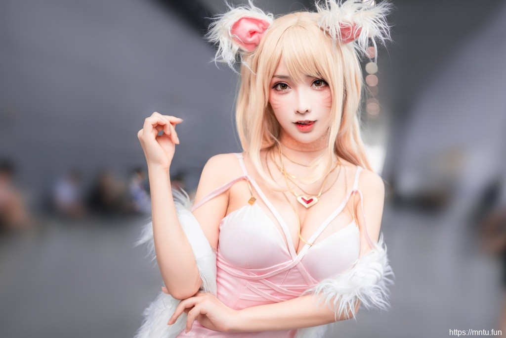 英雄联盟美女cos性感游戏美女图片