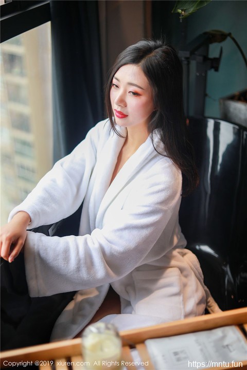 秀人网 翘臀胸大的美女美女宋-KiKi引诱情味内衣福利摄影图片