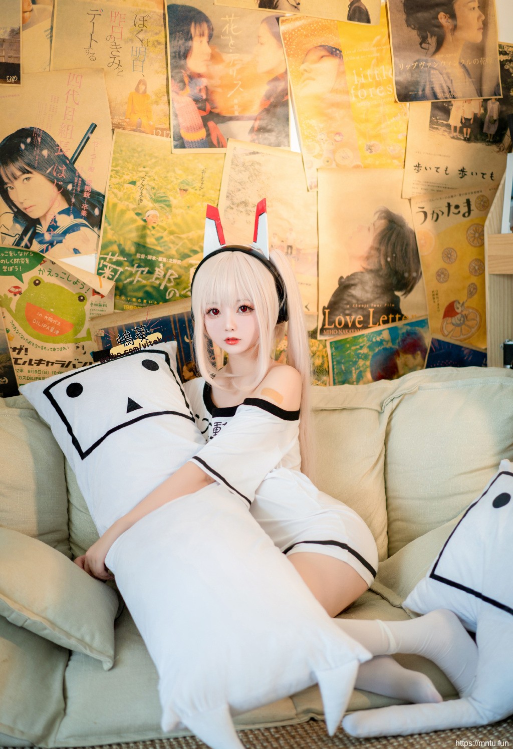 碧蓝航线绫波cos美女性感写真图片