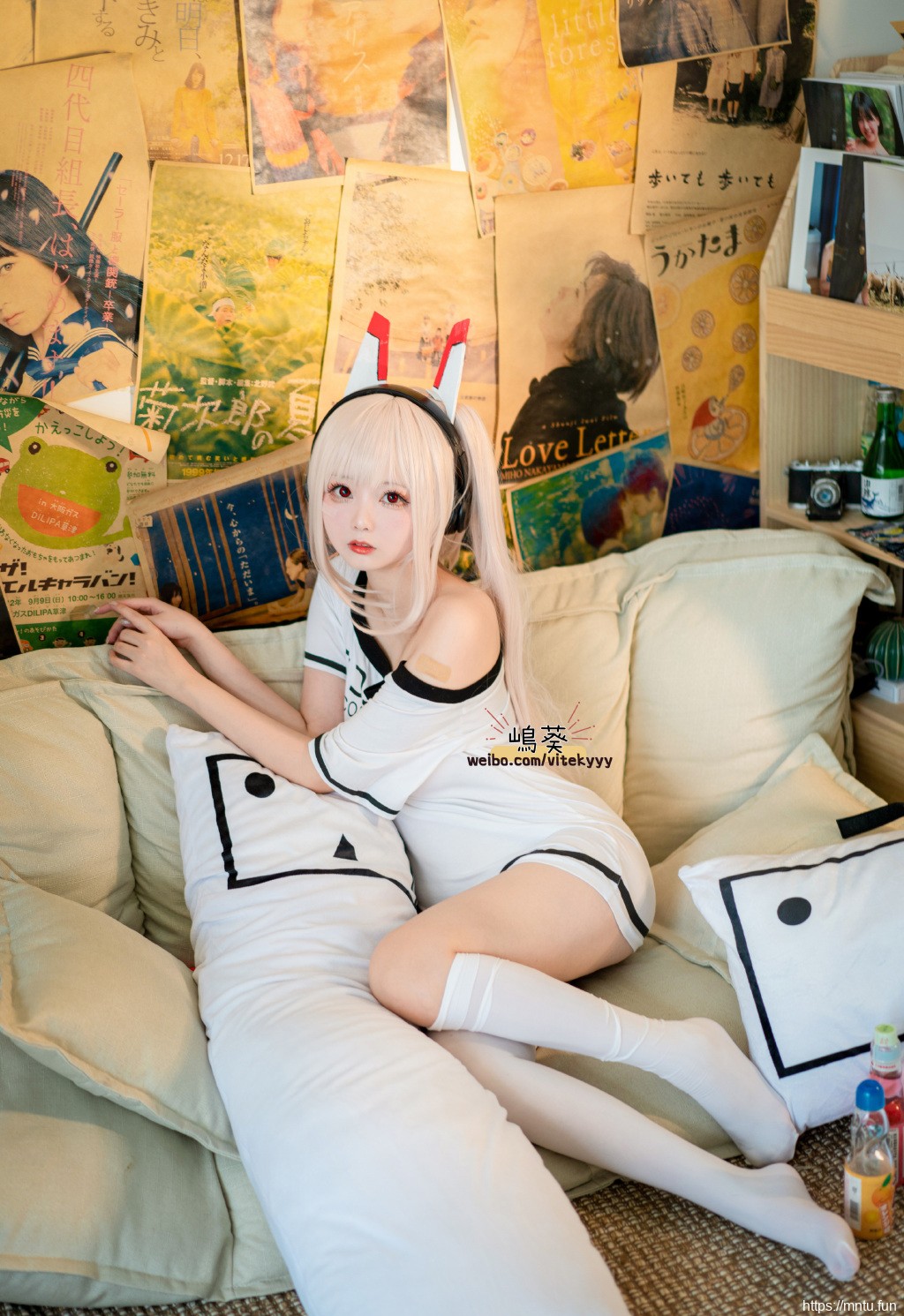 碧蓝航线绫波cos美女性感写真图片