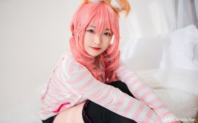 甜美美女cos性感长腿诱惑写真图片