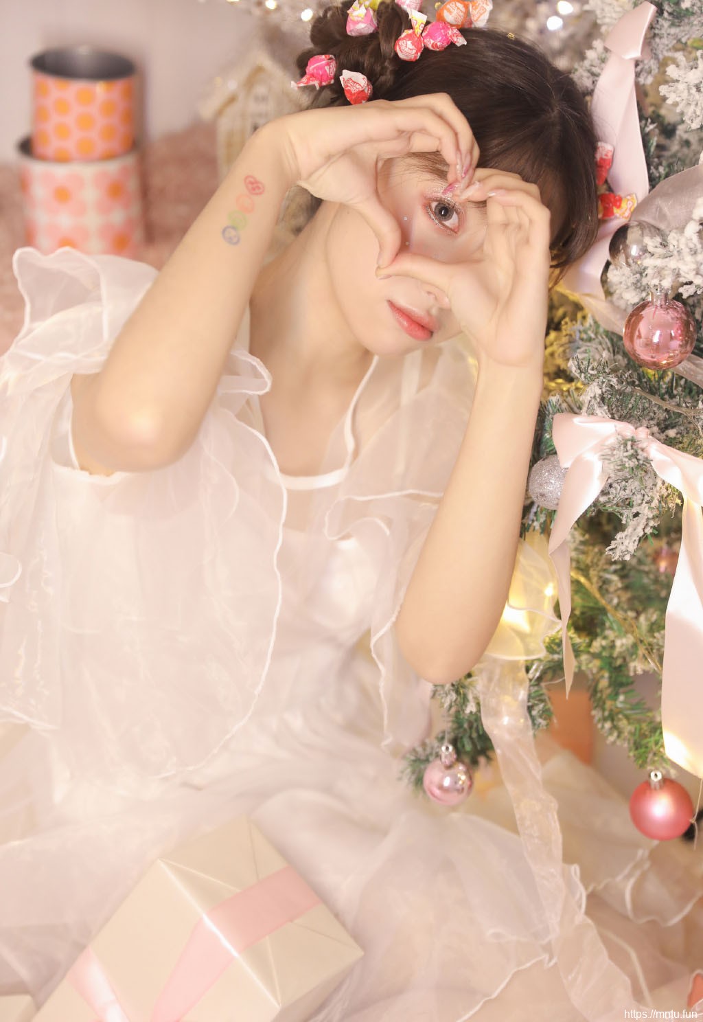 圣诞节美女诱人蕾丝美女图片写真