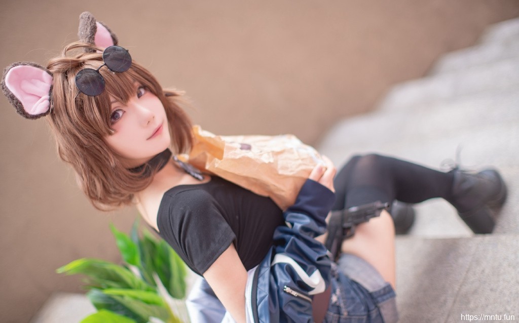 娇羞萝莉美女性感撩人cosplay图片