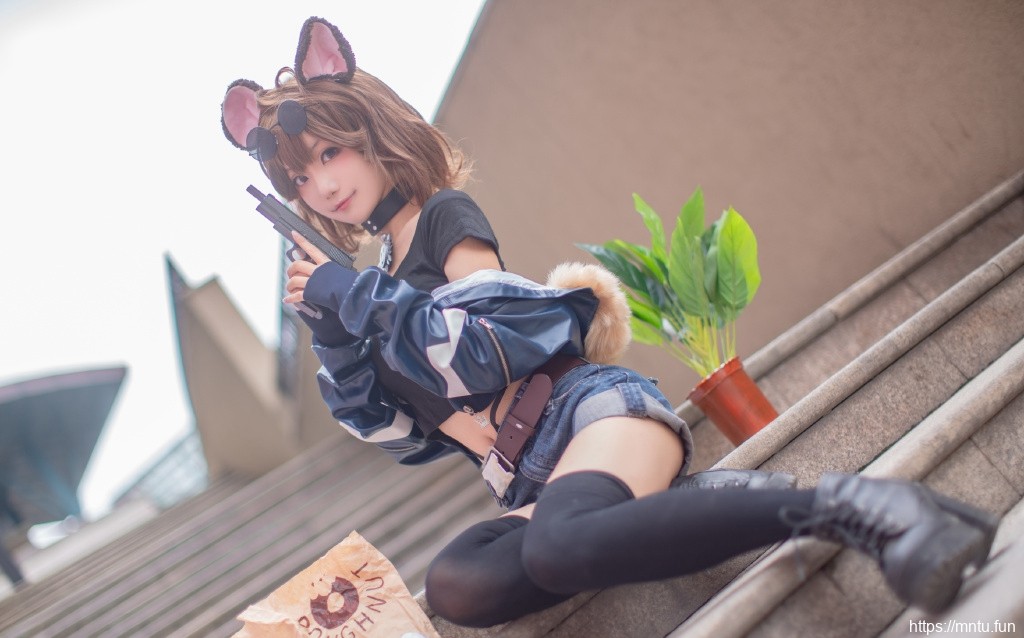 娇羞萝莉美女性感撩人cosplay图片