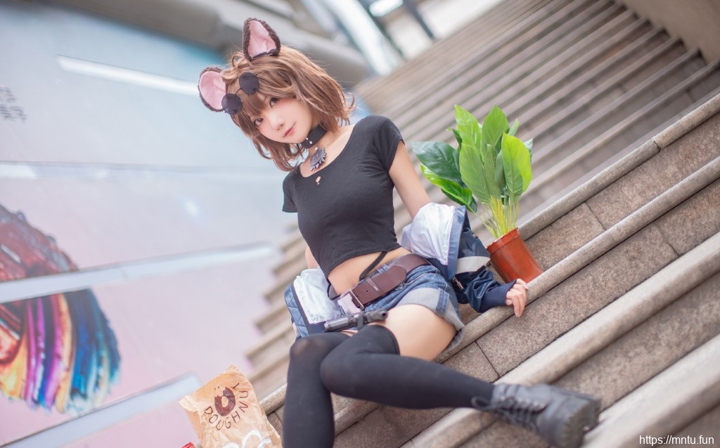 娇羞萝莉美女性感撩人cosplay图片