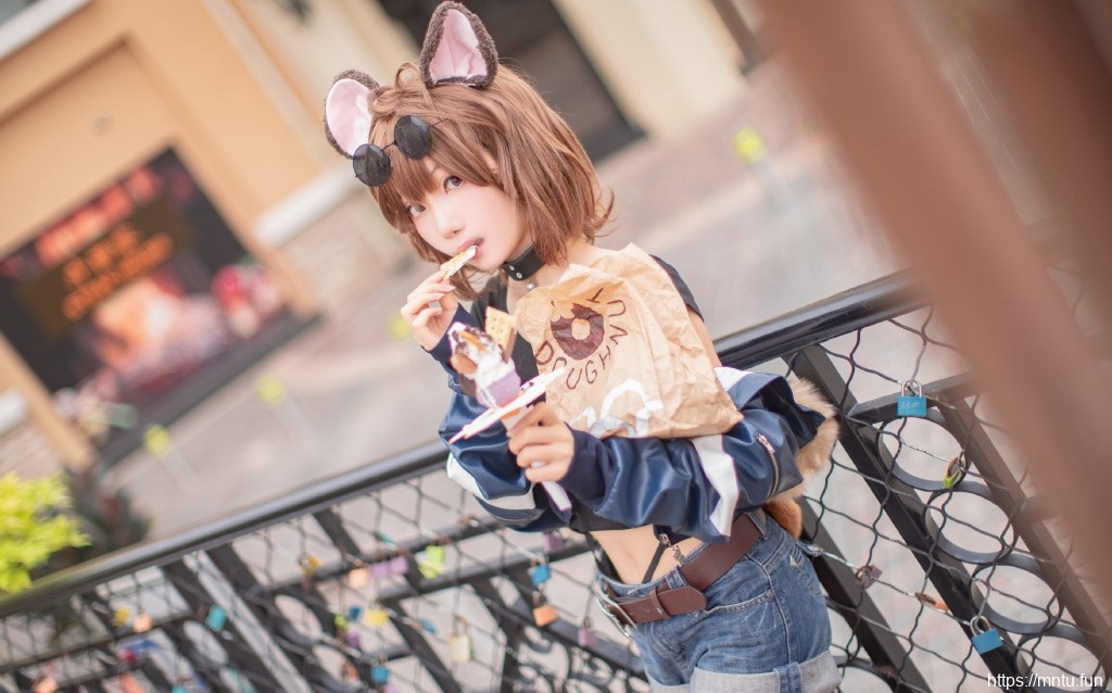 娇羞萝莉美女性感撩人cosplay图片