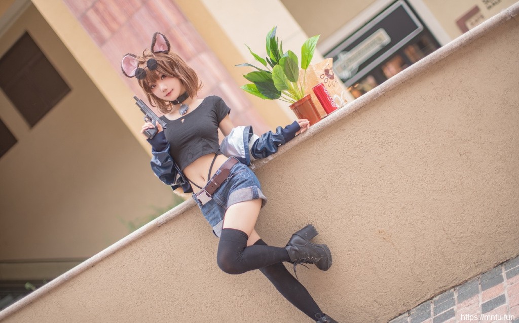 娇羞萝莉美女性感撩人cosplay图片