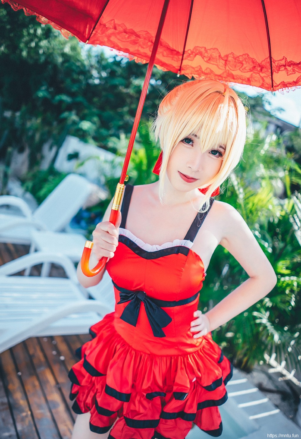 长腿美女性感惹火cosplay写真图片