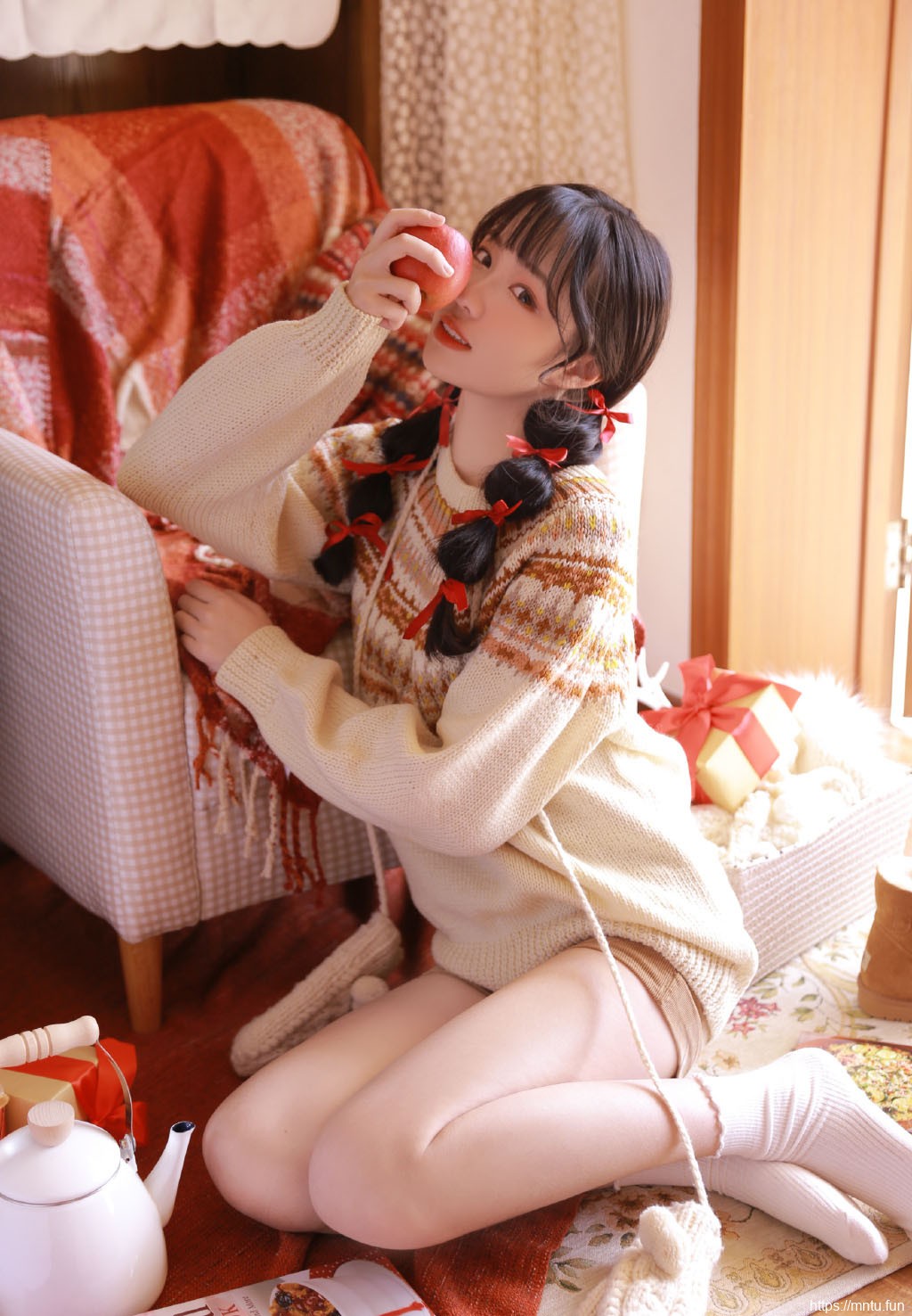 漂亮圣诞美女唯美私房性感写真