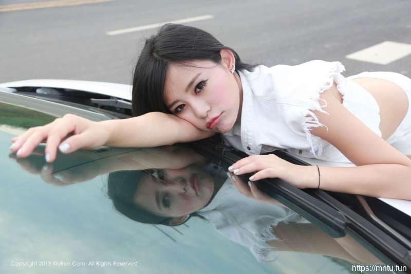 性感美女~易欣viya火辣狂野的妹子图片合辑