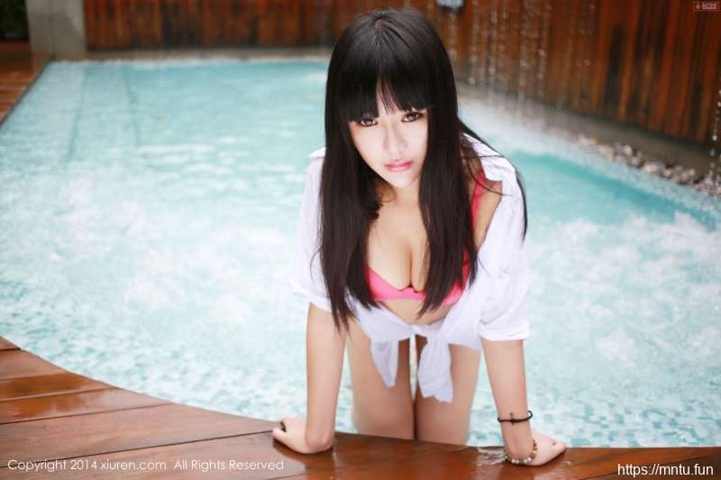 文艺女青年八宝icey性感美女泰国旅拍写真套图