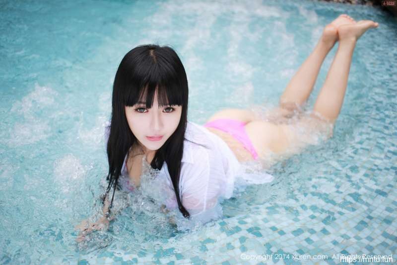 文艺女青年八宝icey性感美女泰国旅拍写真套图