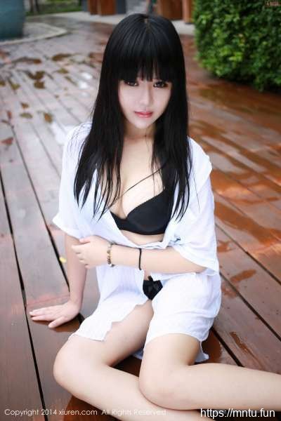 文艺女青年八宝icey性感美女泰国旅拍写真套图