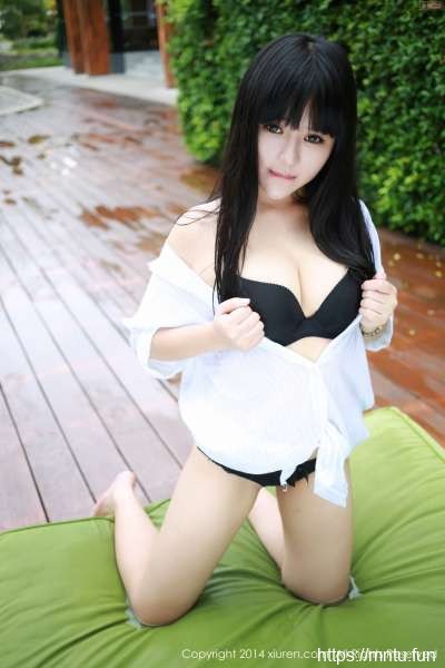 文艺女青年八宝icey性感美女泰国旅拍写真套图