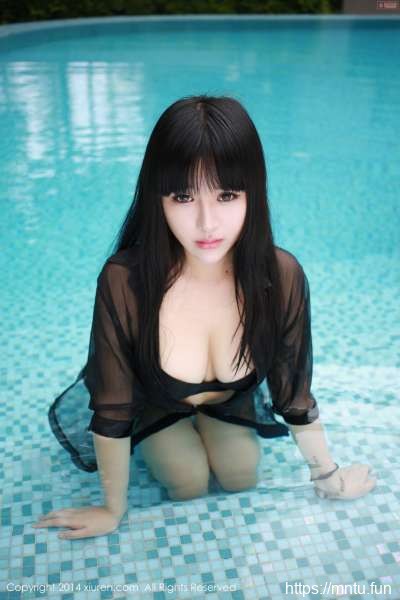 文艺女青年八宝icey性感美女泰国旅拍写真套图