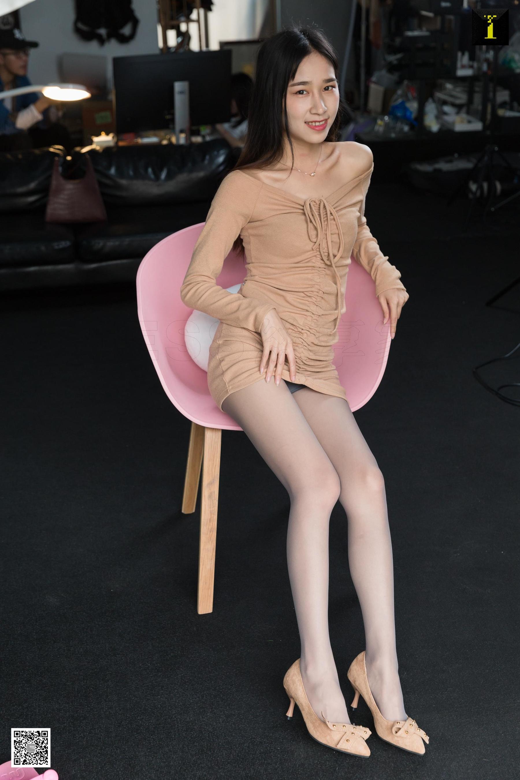 模特美子 《高级驼色系》 [异思趣向IESS] 写真集