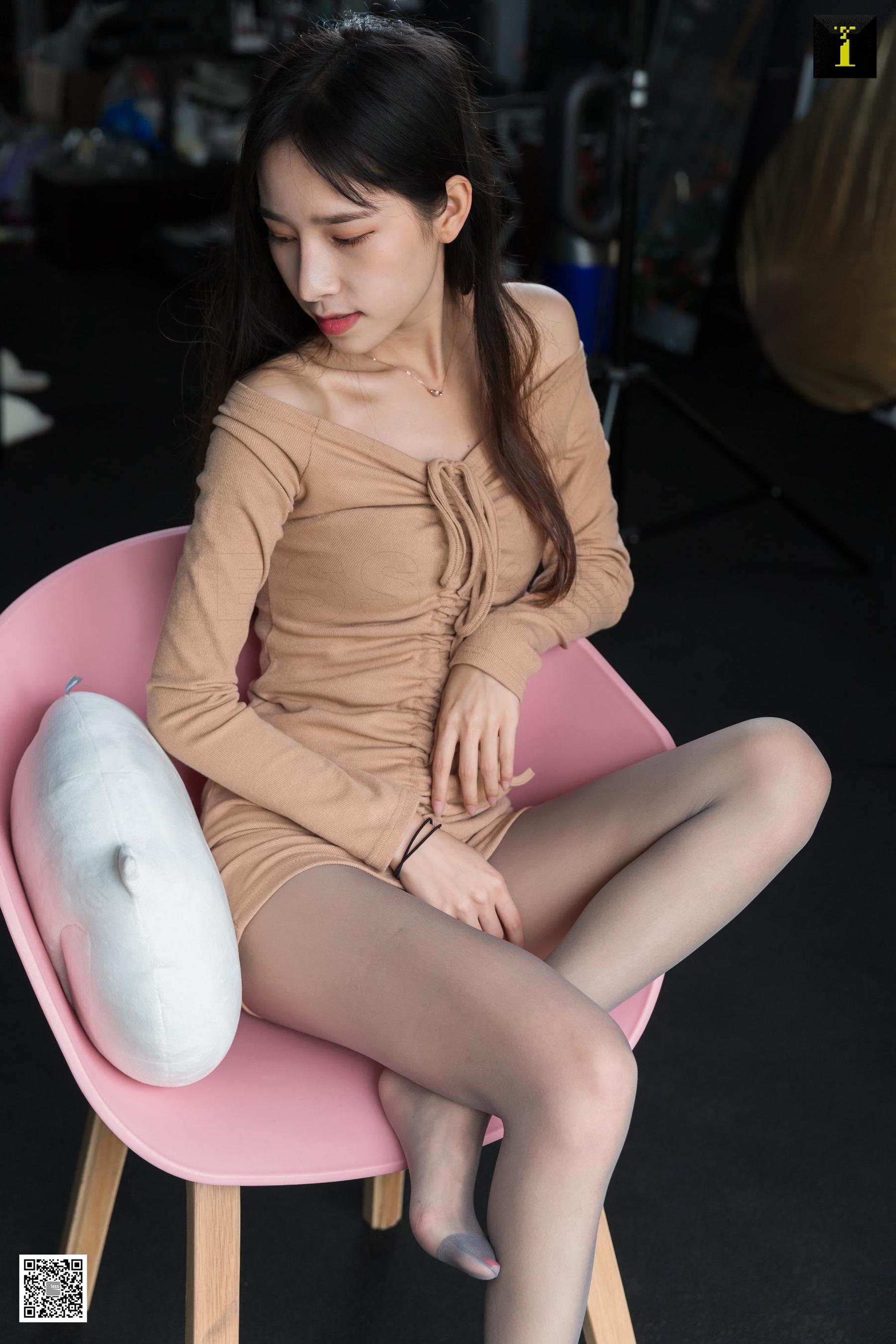 模特美子 《高级驼色系》 [异思趣向IESS] 写真集