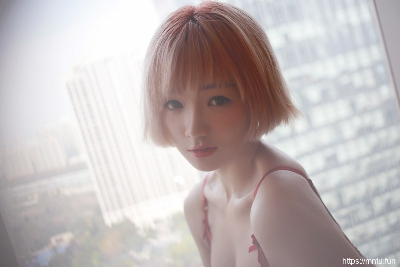 丁字裤美女悦爷妖精大屁屁很会翘