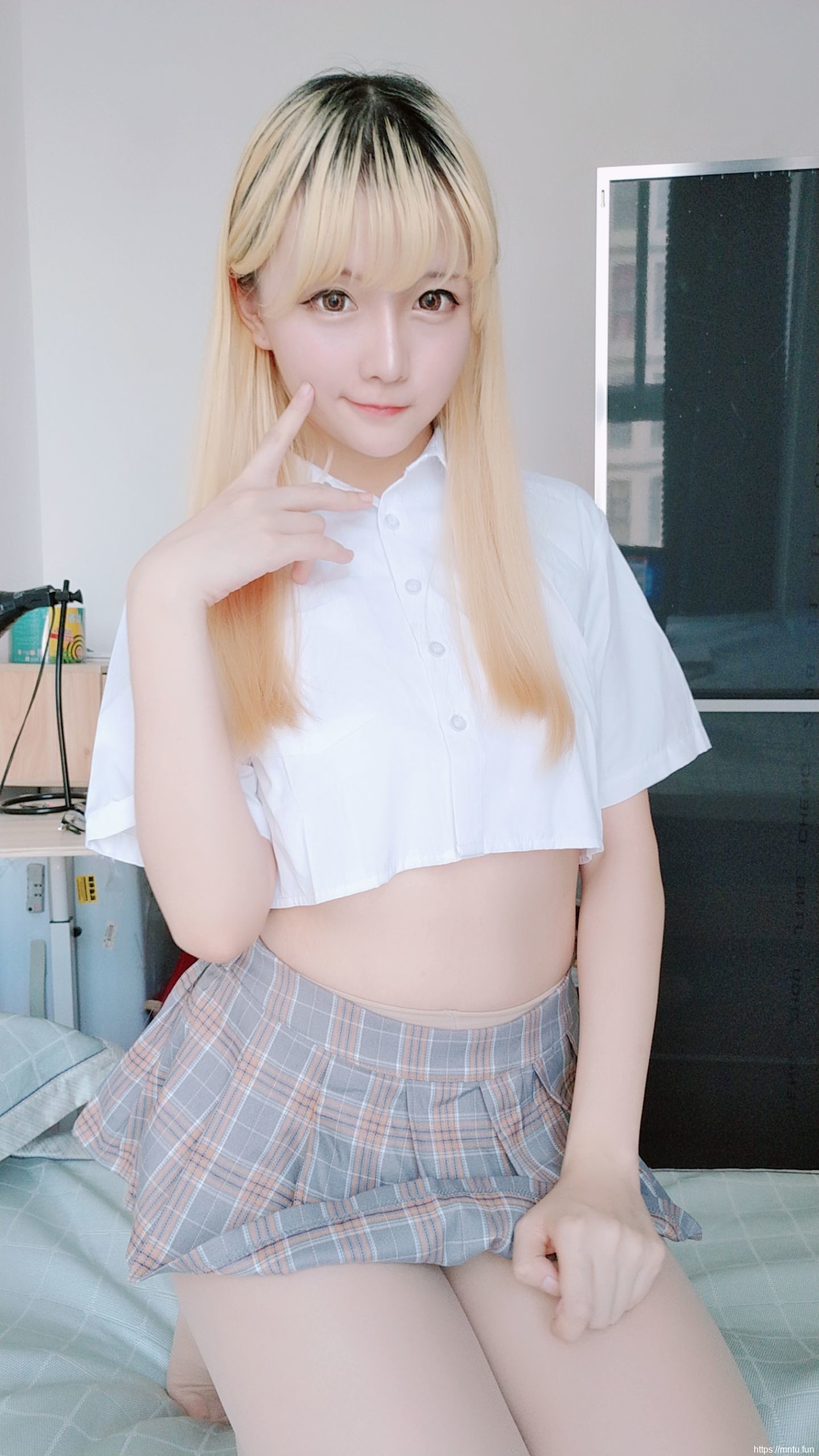 萌妹星之迟迟《短裙制服》  [福利COSPLAY]