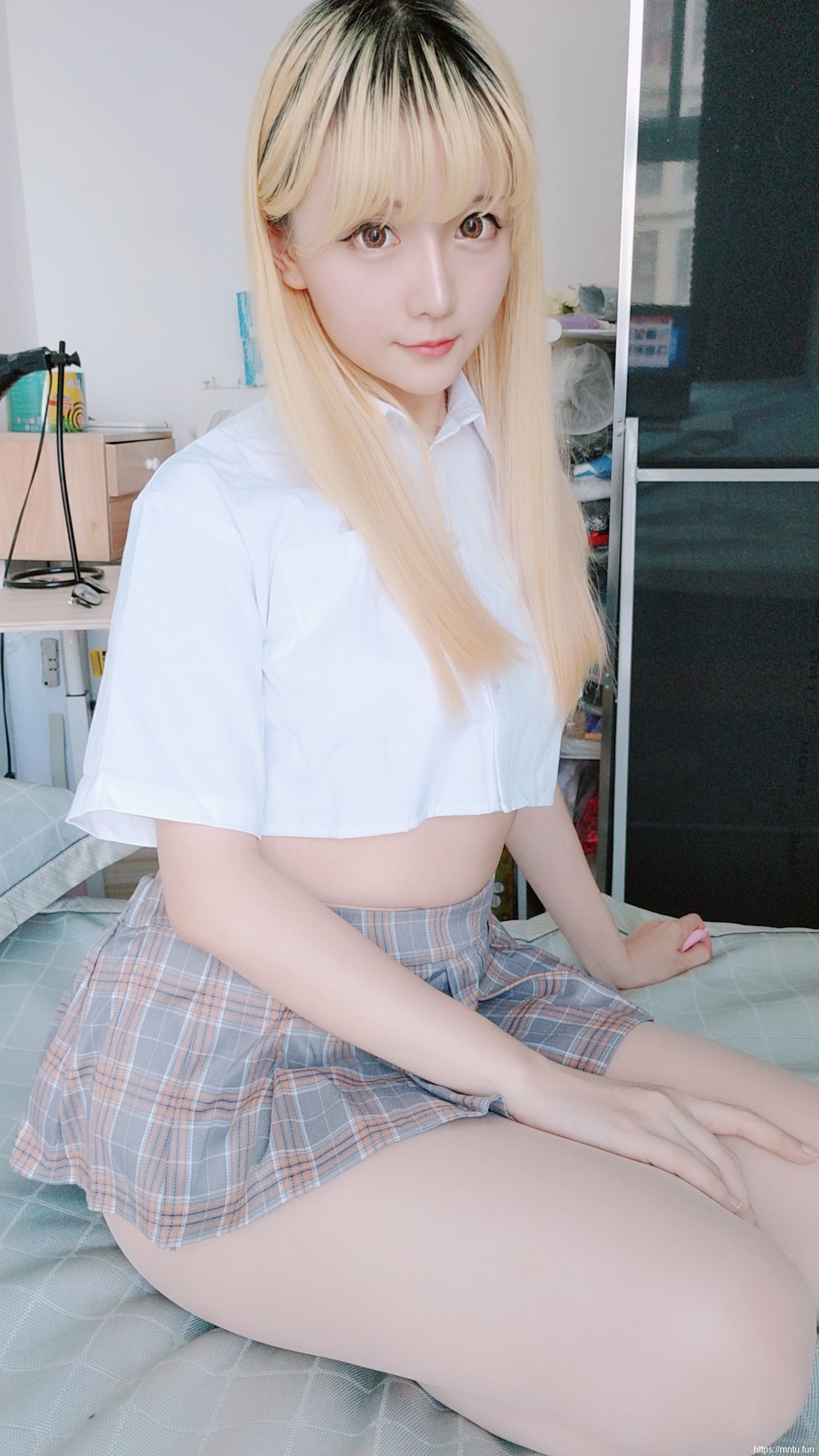 萌妹星之迟迟《短裙制服》  [福利COSPLAY]