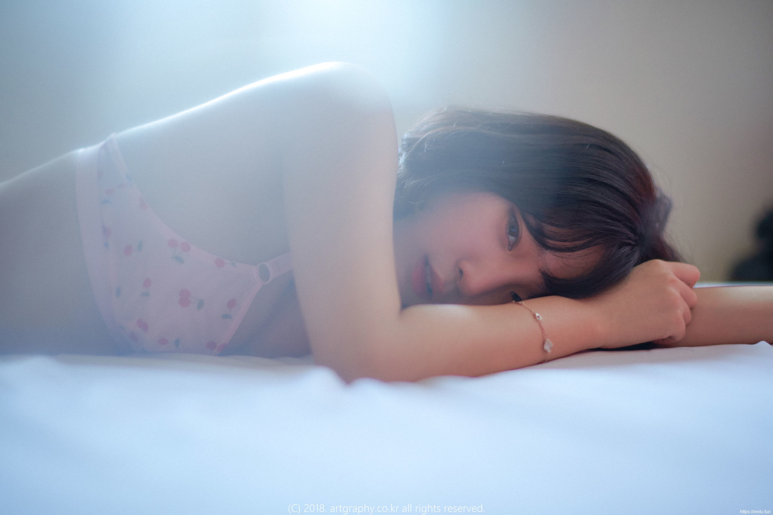 巨乳姜仁卿《居家私拍合集》 [ARTGRAVIA]