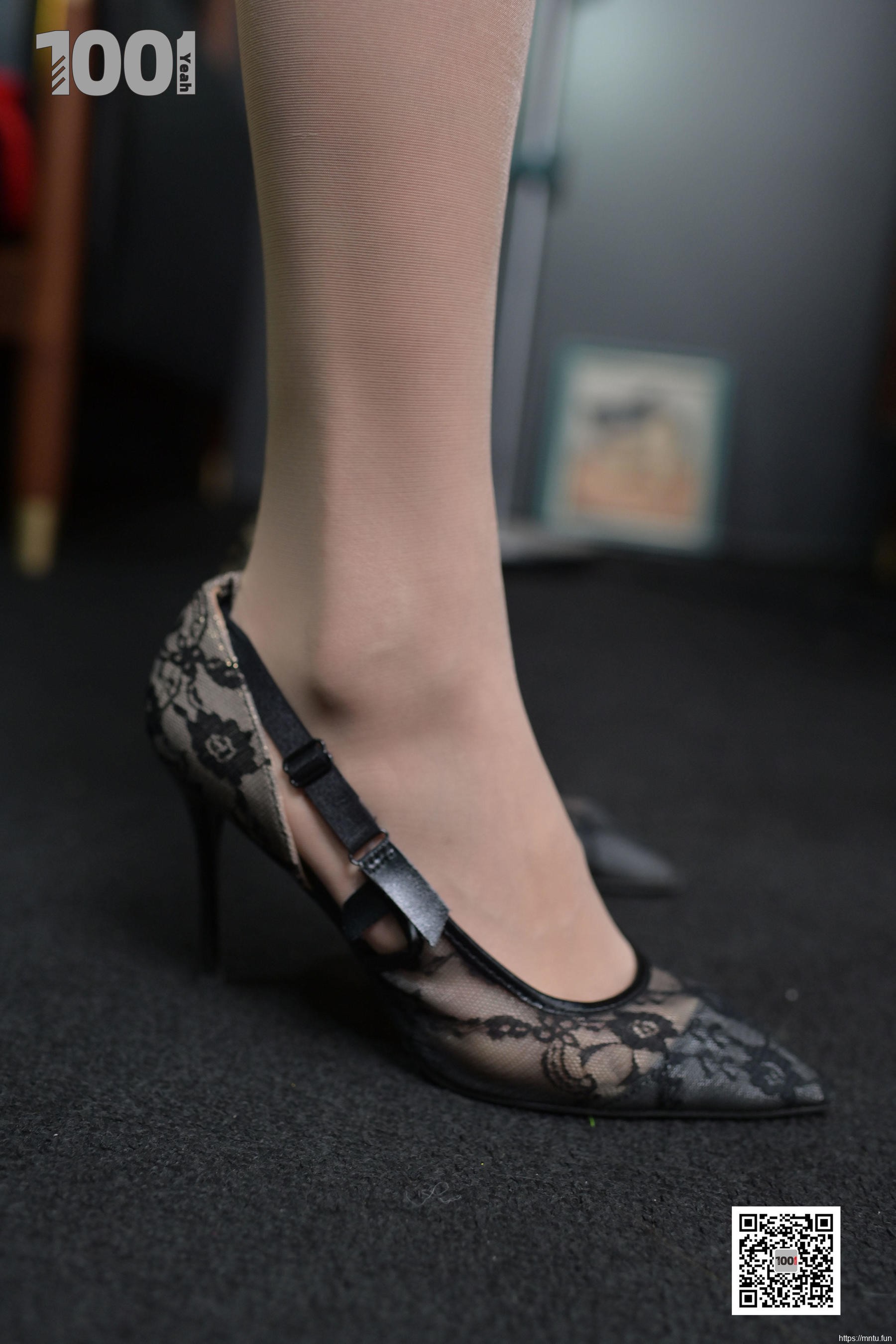 模特Lucy 《稀释胶囊3》 [IESS一千零一夜] 丝袜美腿