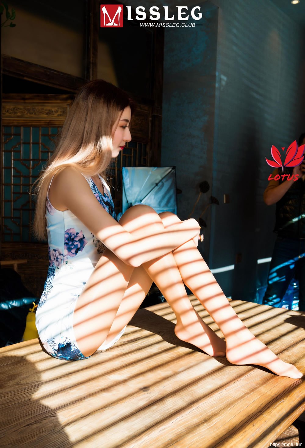 心语《旗袍美人+吊带肚兜》 [蜜丝MISSLEG] M008